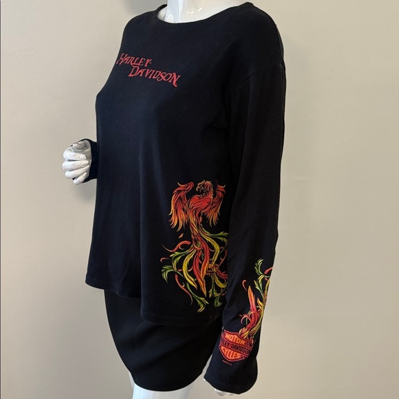 Harley-Davidson Y2K Black & Red Long Sleeve Tee w Phoenix Rising Graphic Print - Picture 2 of 5